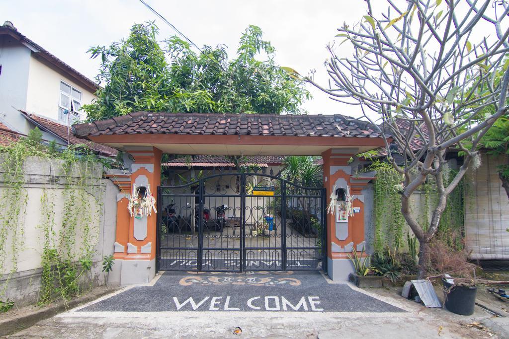 Pondok Nuri Homestay サヌール エクステリア 写真